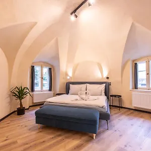 Locals Monastery Apartment